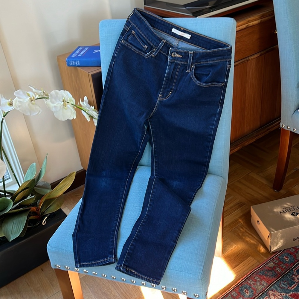 Women’s high rise skinny Levi’s size 28